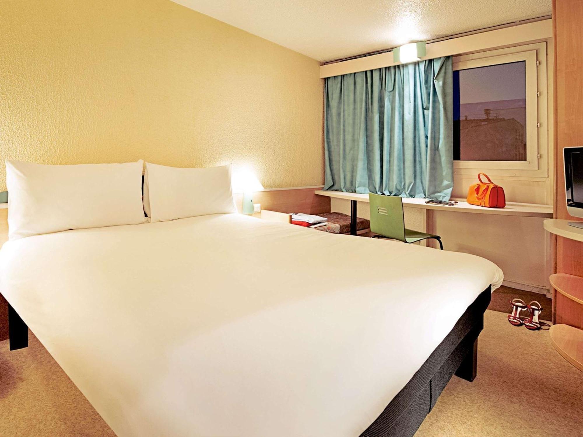 Hotel Ibis Hauptbahnhof 2*
