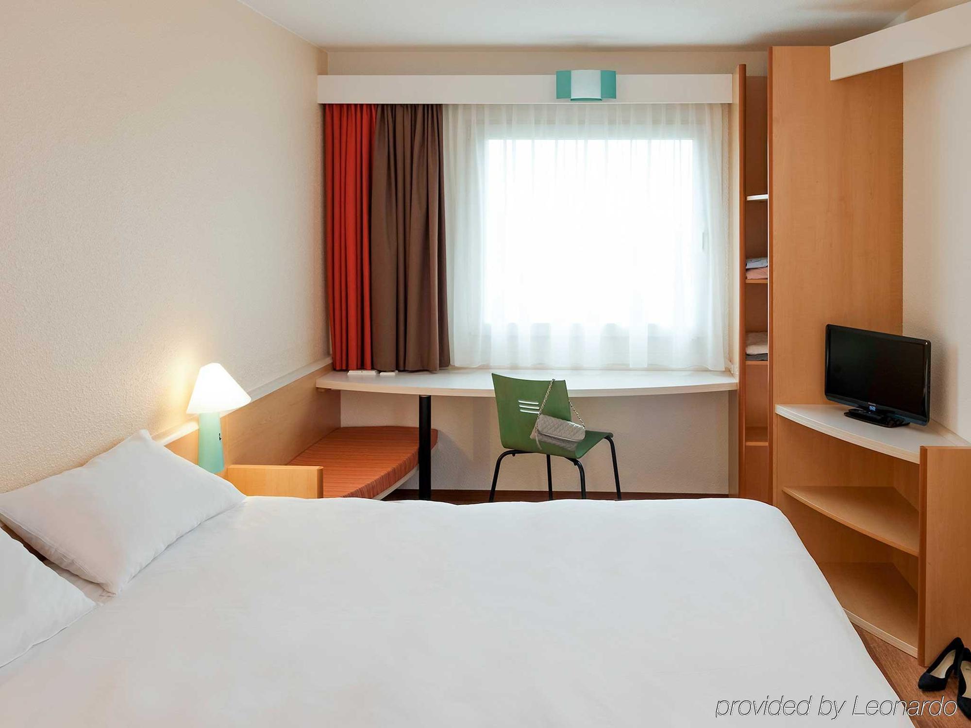Ibis Hauptbahnhof 2*